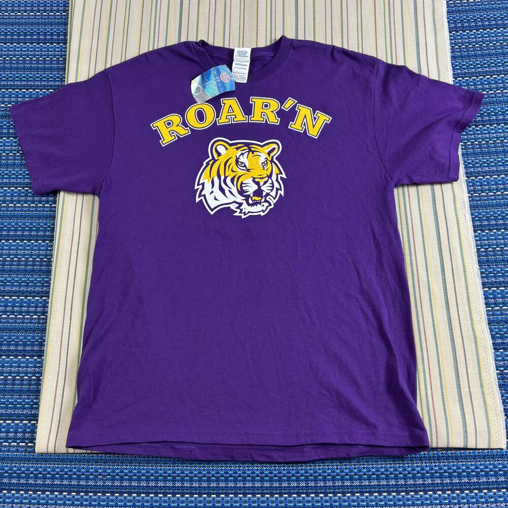 LSU Tigers Shirt Mens Large Purple NCAA Football Delta Roar'n Tiger Bait NEW